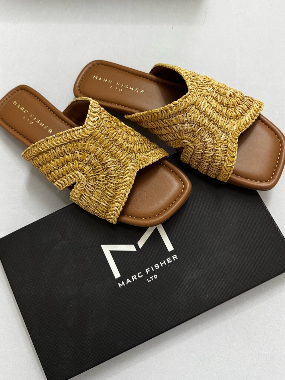 Marc Fisher LTD Narda Woven Raffia Slide Sandals Light Natural Size 9.5